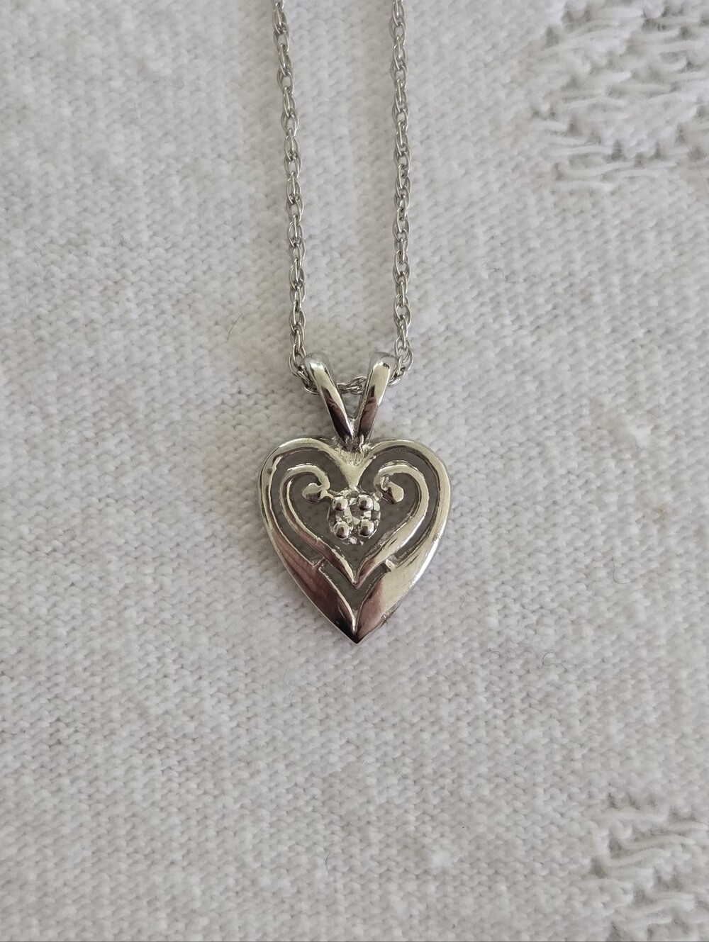 Vintage 14K White Gold Heart Pendant Necklace w/ Diamond Stamped B-G 18" Chain